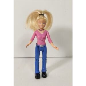 Fisher Price Loving Family BLOND TEEN GIRL Babysitter Teenager 2002 Dollhouse
